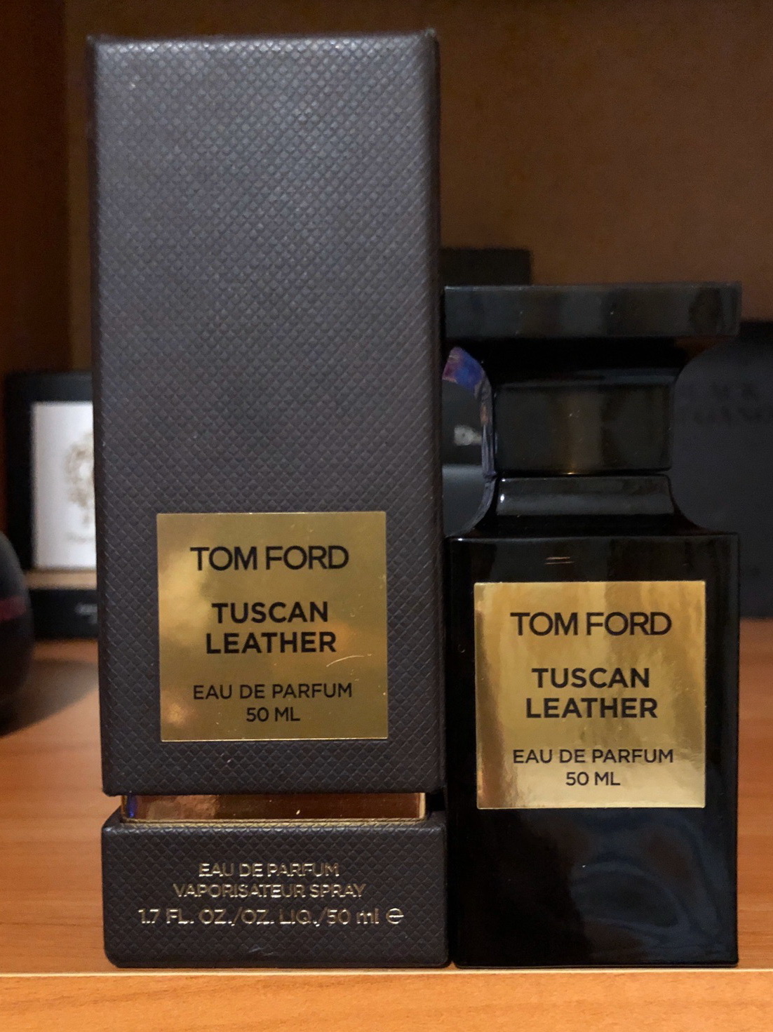 Тосканский кожа том. Tom Ford Tuscan Leather 100. Tom Ford Tuscan. Tom Ford Tuscan Leather 2007. Tom Ford тосканская кожа.