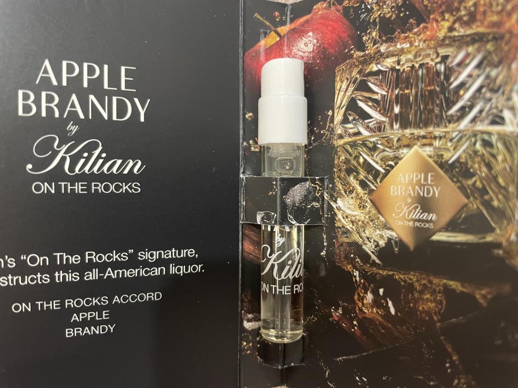 Kilian apple brandy on the rocks. Kilian Apple Brandy. Килиан АПЛ бренди рок 100мл..