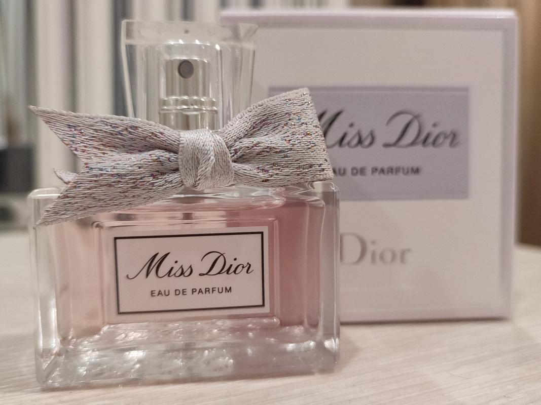 Мисс диор де парфюм. Christian Dior Miss Dior Eau de Parfum 2021. Miss Dior EDP 2021. Dior Miss Dior 2021. Dior Miss Dior EDP.