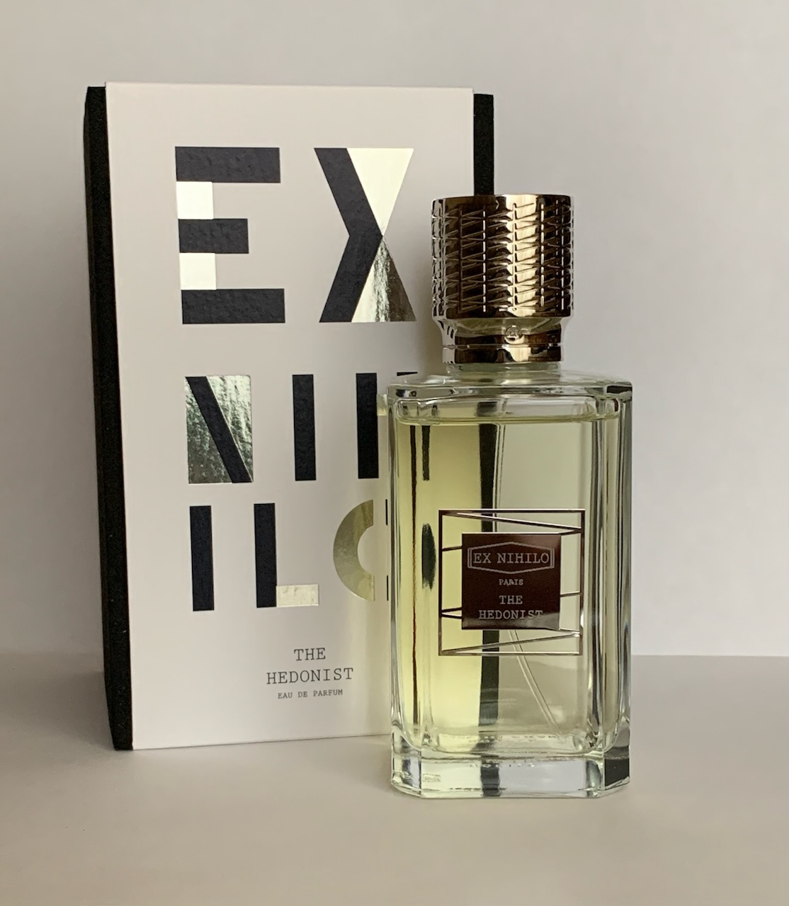 The hedonist ex. Духи гедонист ex Nihilo. Ex Nihilo Outcast Blue extrait de Parfum. Ex Nihilo Paris the Hedonist мужские. Ex Nihilo Hedonist духи новинка.