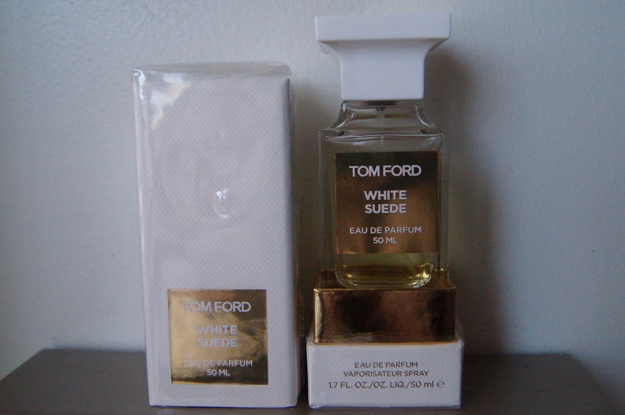 Tom ford white suede. Tom Ford White Suede оригинал оригинал. White Musk collection White Suede, Tom Ford laparfumerie. Том Форд Вайт сюит 50. Tom Ford White Suede Эстетика.