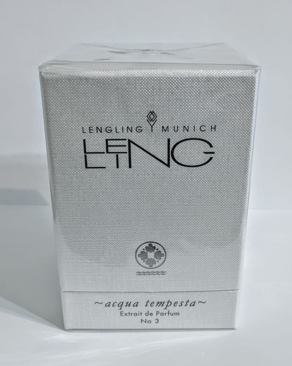 Lengling munich. Духи Ленглинг номер 1. Lengling no 7 Sekushi. Lengling acqua Tempesta фото. No 9 Wunderwind, Lengling.