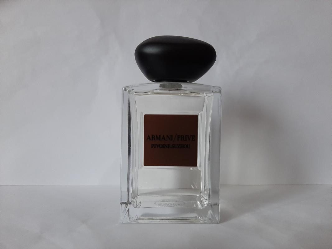 Armani prive pivoine отзывы. Armani prive Pivoine Suzhou Limited Edition. Armani prive Pivoine Suzhou арабские 62мл. Pivoine Suzhou том Форд. Pivoine Suzhou Limited Edition туалетная вода.