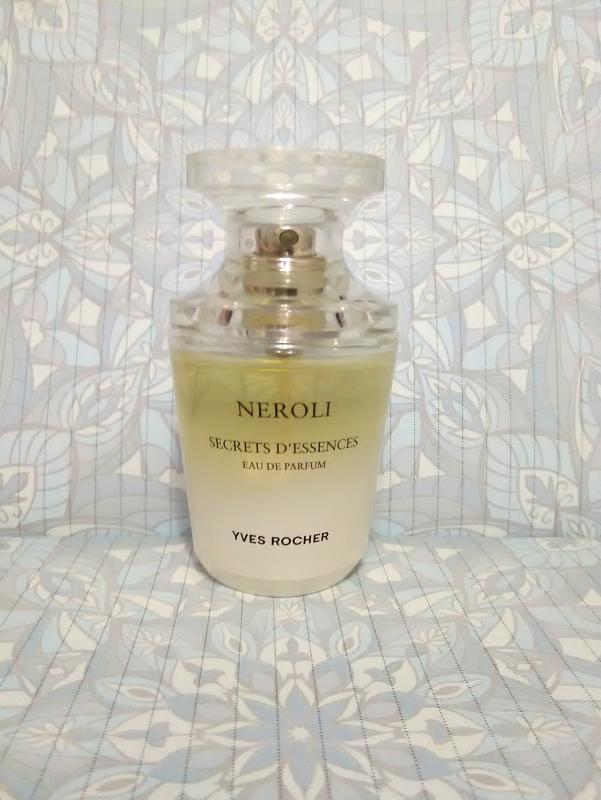 Neroli absolute