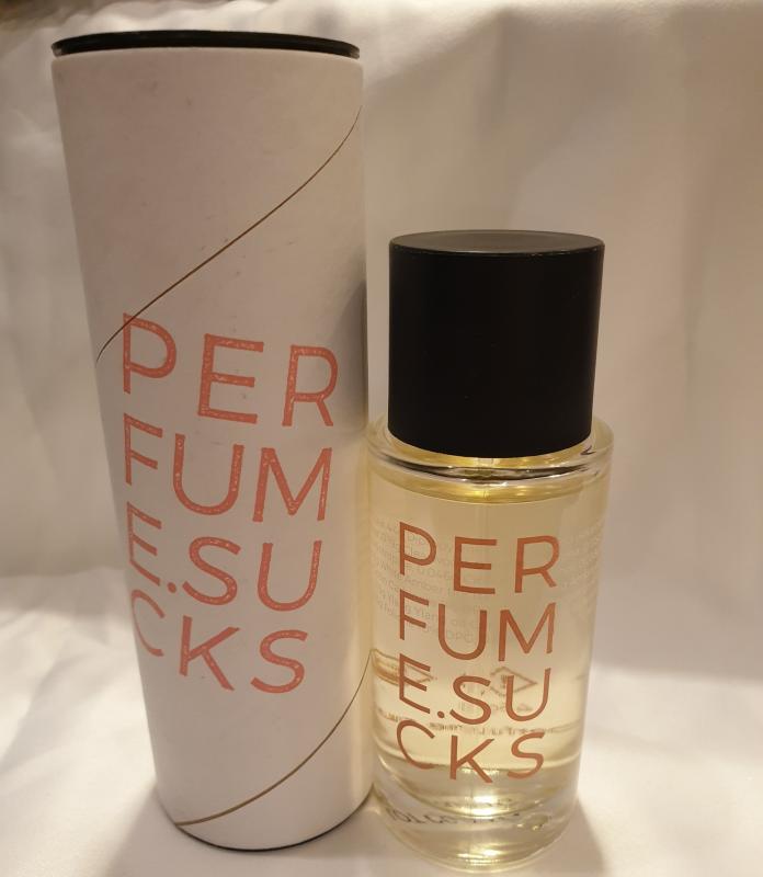 Sucks green. Parfum sucks Green. Living Coral Perfume.sucks. Perfume sucks Green. Perfume.sucks Green 368c.