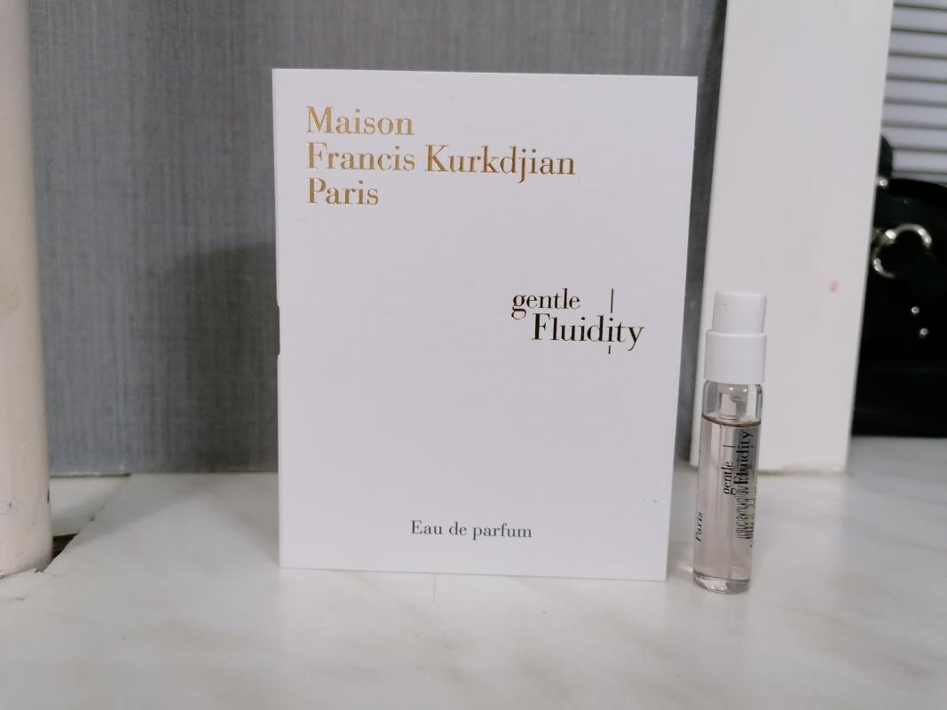 Maison francis kurkdjian gentle fluidity gold. Maison Francis Kurkdjian gentle fluidity коробка. Gentle fluidity Gold Maison Francis Kurkdjian описание. Maison Francis Kurkdjian gentle fluidity Gold Edition Eau de Parfum. Maison Francis Kurkdjian gentle fluidity описание.