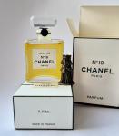 Chanel, No 19 Parfum