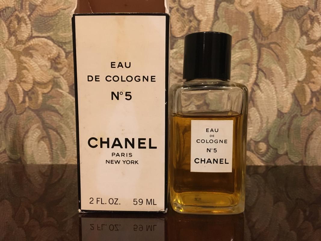 Шанель 5 винтаж. Шанель 5 одеколон. Chanel no 5 EDC. Cologne Шанель лапарфюмерия. Амбра в парфюмерии Шанель.