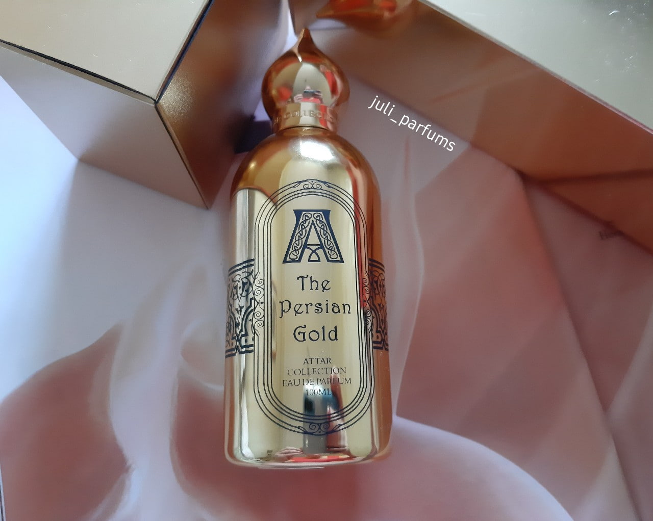 Attar collection santal