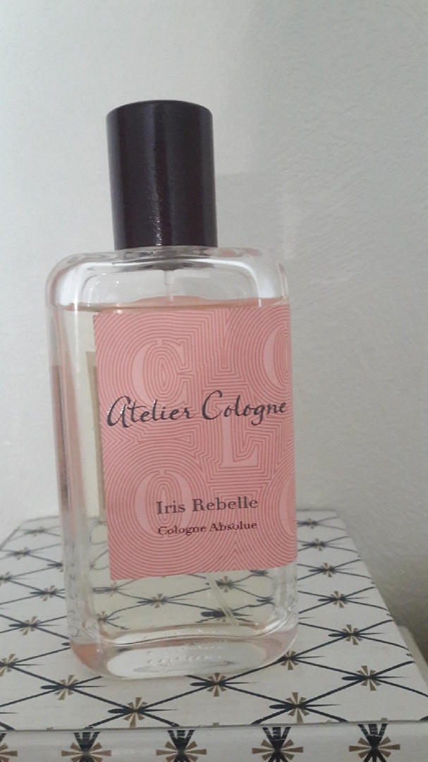 Iris rebelle atelier cologne