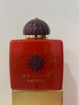 Amouage, Material