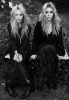 Прикрепленное изображение: Ashley_Olsen_and_Mary-Kate_Olsen.png