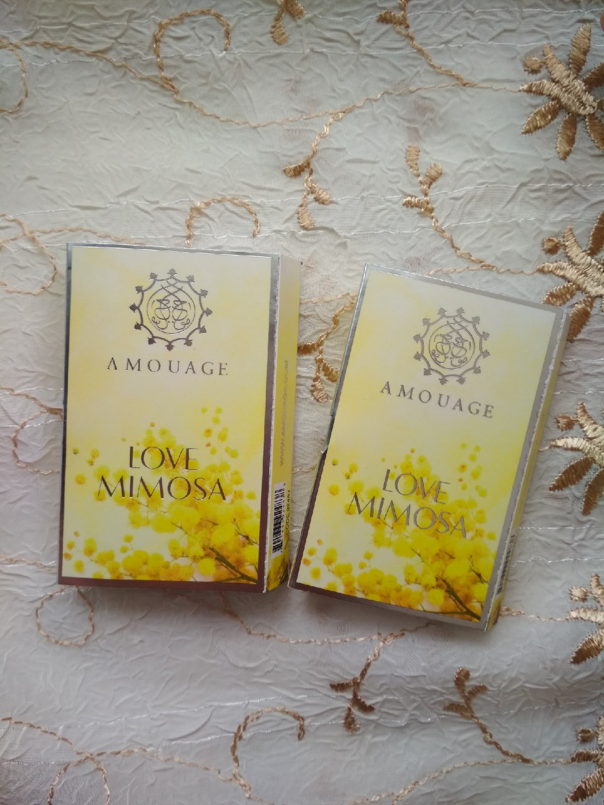 Амуаж лав мимоза. Amouage духи Мимоза. Amouage Love Mimosa набор. Амуаж пробники. Амуаж лав Мимоза миниатюра.