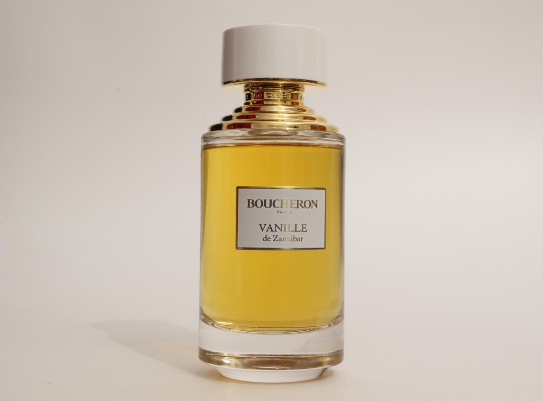 Bon parfumeur paris 402 vanille caramel santal. Парфюм Бушерон ваниль. Духи Boucheron Vanille de Zanzibar. Бушерон духи женские ваниль. Boucheron Patchouli d`Angkor EDP 125ml.