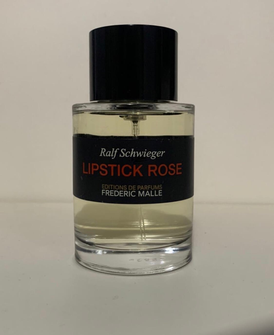 Frederic malle geranium monsieur. Frederic Malle Geranium. Frederic Malle флакон 100. Lipstick Rose Frederic Malle. Frederic Malle флакон 100 габариты.