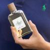 Прикрепленное изображение: ralph-lauren-frangance-polo-earth-antilles-vetiver-bottle-in-hand-desktop-carousel-391x391.jpg