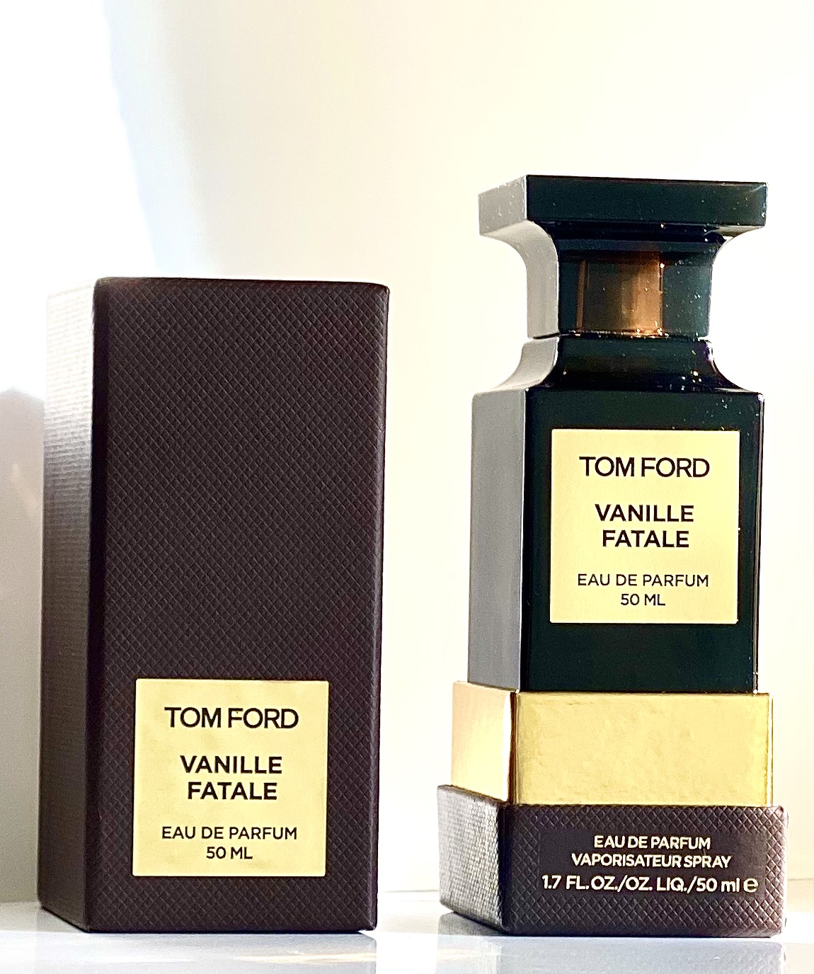 Ваниль фаталь. Tom Ford Vanille Fatale. Tom Ford Vanilla Fatale. Том Форд ваниль Фатале. Tom Ford Vanilla Fatale чем пахнет.