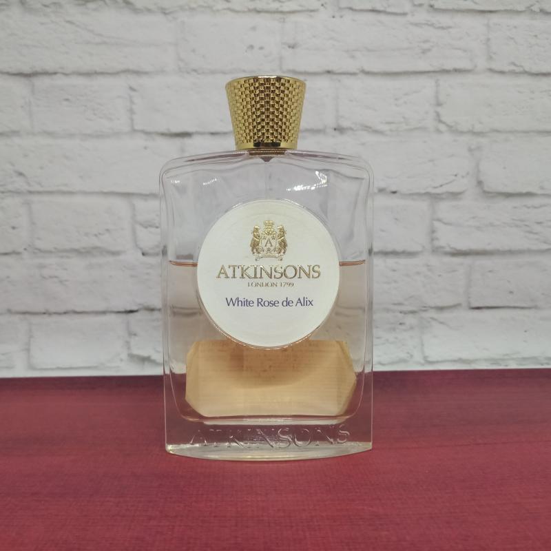 White rose de alix. Atkinsons White Rose de Alix. Аткинсон белая роза. Духи белая роза фирма Аткинсон. Аткинсон белая роза 1910.