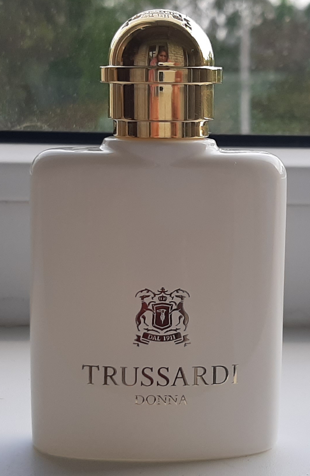 Труссарди Донна. Trussardi Donna Signature. Trussardi Donna логотип. Trussardi Donna, 110ml тестер.