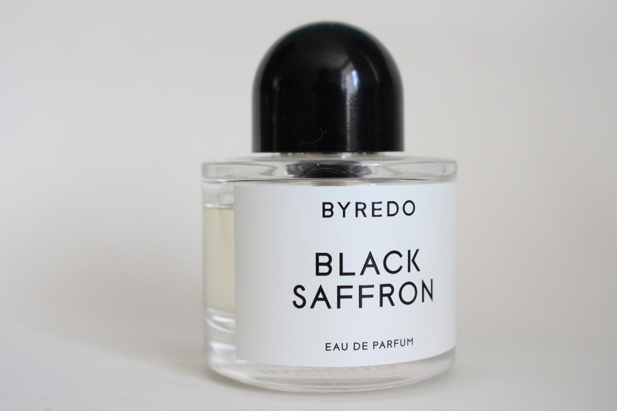 Byredo black saffron отзывы. Байредо Блэк Саффрон. Byredo Black Saffron. Tom Ford Byredo.