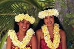 Прикрепленное изображение: French_Polynesia_women_with_flower_leis_and_heis_b86b7633031f48d6966aaa568615c171.jpg