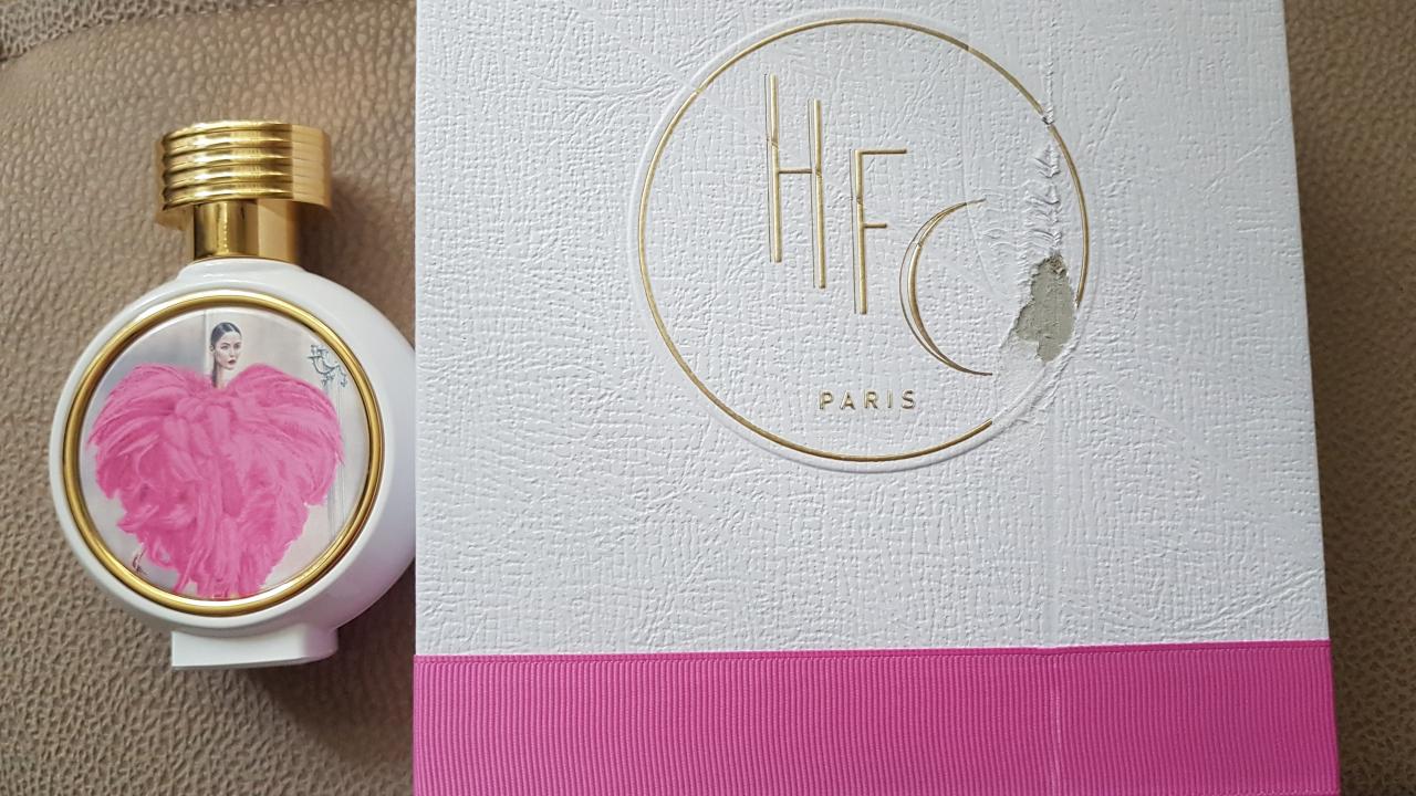 Fly to miracle haute fragrance. Haute Fragrance Company наборы. Haute Fragrance Company Тревел. Haute Fragrance Company флакон с розовым сердцем. Haute Fragrance Company Divine Blossom.