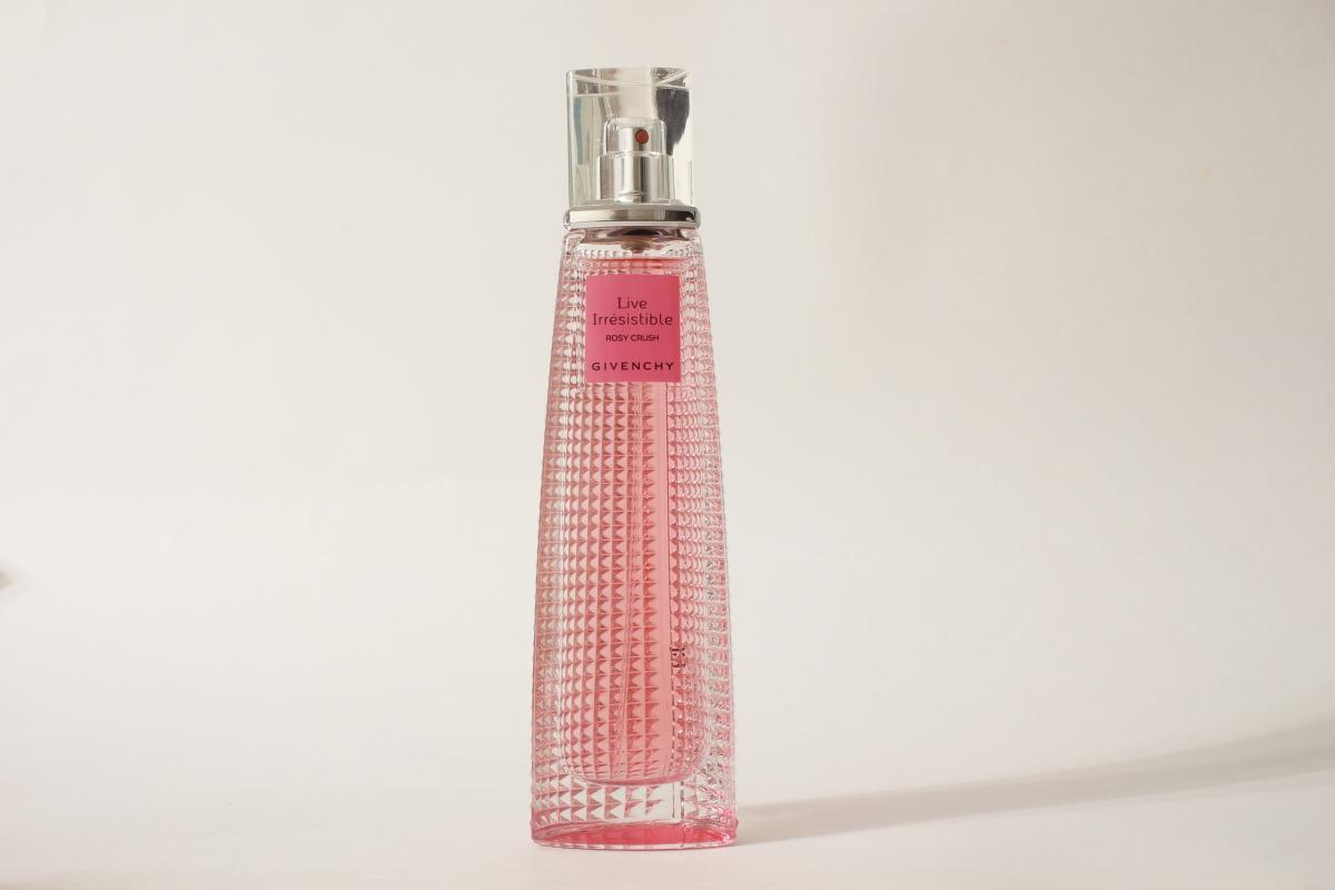 Irresistible blossom crush. Givenchy Live irresistible Blossom Crush. Парфюмерная вода Givenchy Live irresistible Rosy Crush. Live irresistible Blossom Crush.