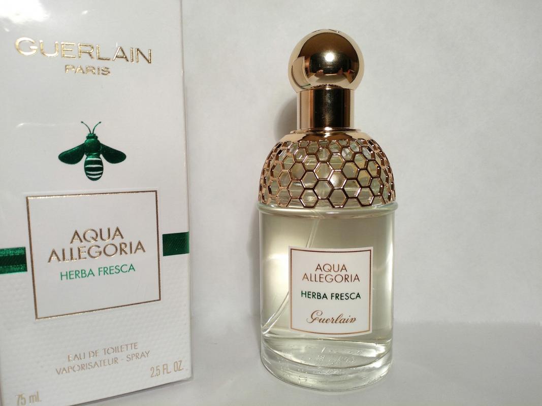 Aqua allegoria herba