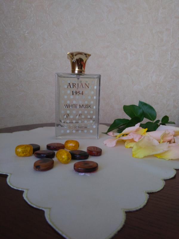 Arjan 1954 white musk