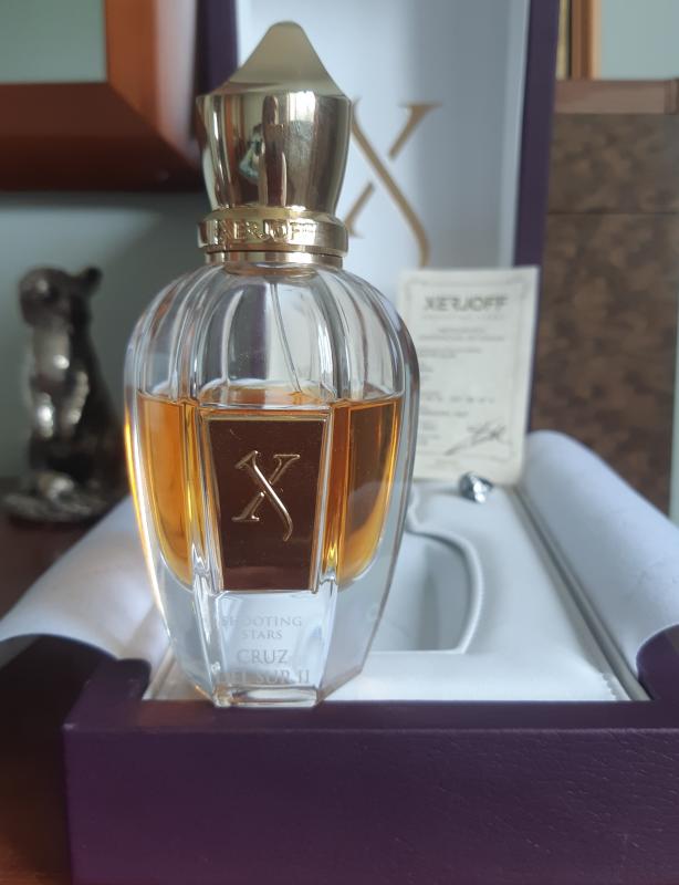 Xerjoff cruz del. Xerjoff духи Cruz del sur II. Xerjoff Cruz del sur II реклама. Xerjoff Cruz del sur II 1ml Parfum отливант. Xerjoff shooting Stars Cruz del sur.