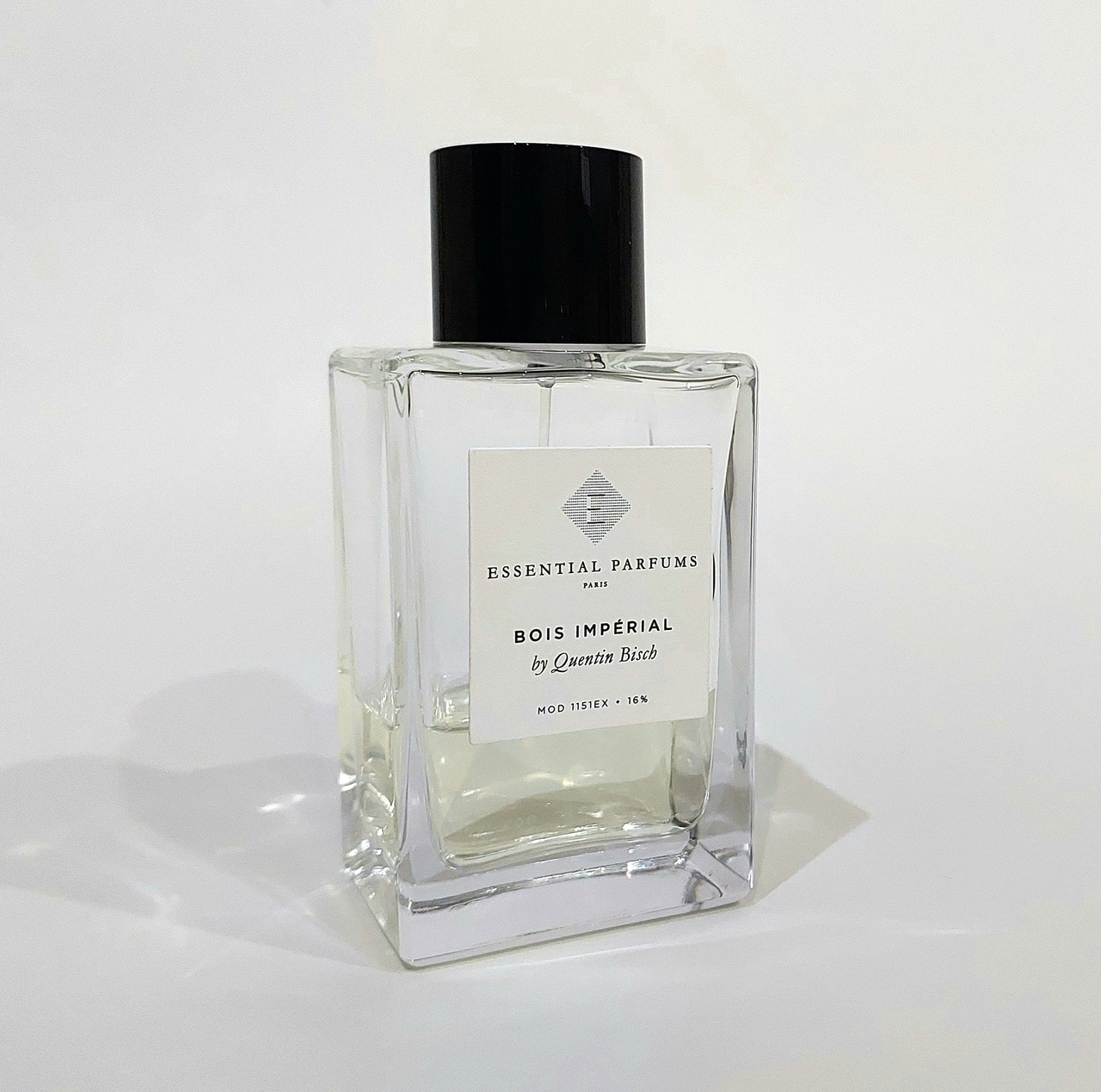 Essential parfums paris отзывы bois imperial. Essential Parfums bois Imperial. Essential Parfums Bergamote. Nice Bergamot Essential Parfums. Essential Parfums Paris nice Bergamote.