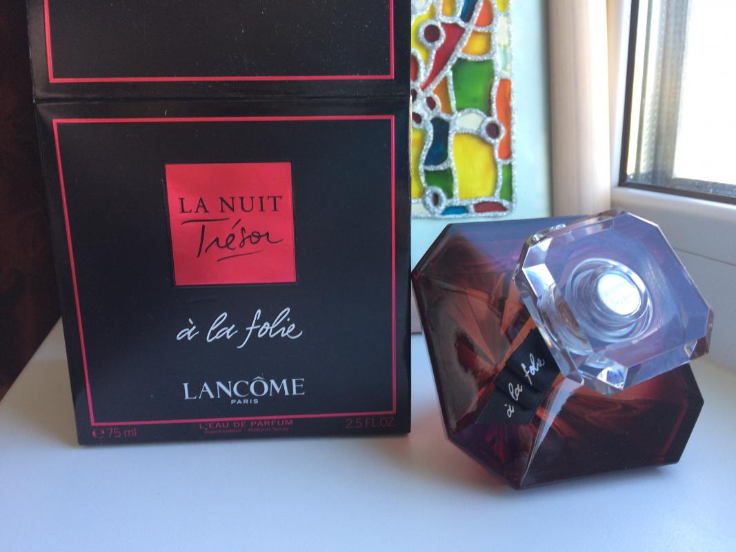 La nuit Tresor a la folie Lancome 75 мл новый флакон. Lancome la nuit Tresor a la folie. Lancome Tresor a la folie.