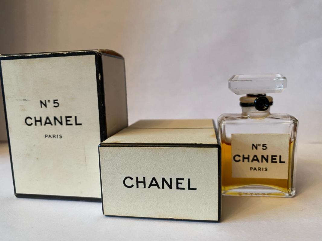 Духи 5 букв. Chanel Chanel №5 духи 7 мл. Духи Chanel № 5 7 мл. Vintage. Духи Шанель 1953. Духи Шанель 80-х.