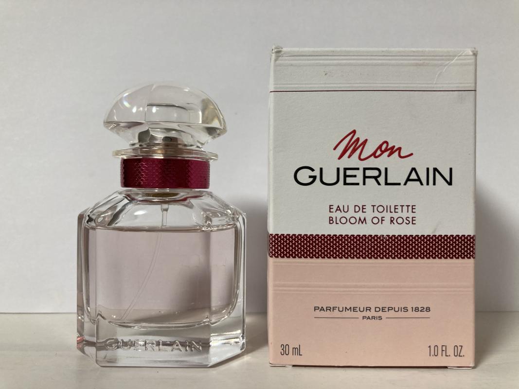 Мон герлен блум оф. Mon Guerlain Bloom of Rose. Mon Guerlain флакон.