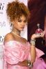 Прикрепленное изображение: Singer-Rihanna-attends-the-RiRi-by-Rihanna-fragrance-2.jpg