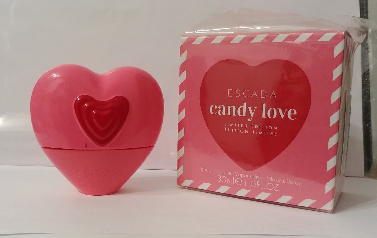 Escada candy love. Эскада Кенди Лове. Escada Candy. Escada Candy Love жен. Escada Candy Love в ручках.