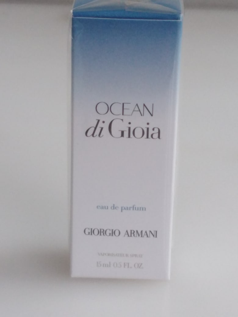 Ocean di gioia. Armani Light di Gioia 15 мл. Giorgio Armani di Gioia 15 мл. Giorgio Armani Ocean. Джорджио Армани океан.