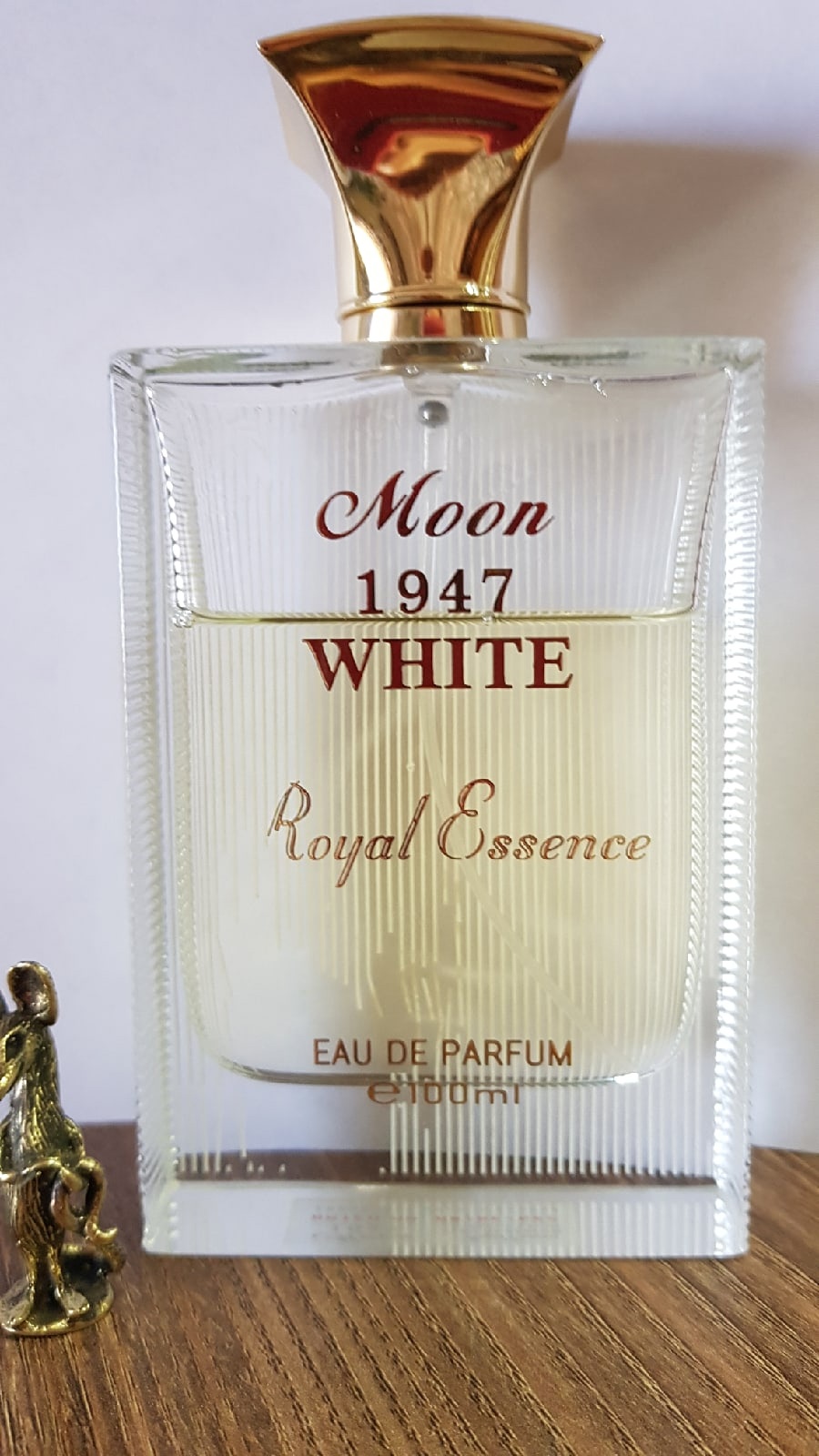 Noran moon 1947 white. Noran Perfumes Moon 1947 White. Духи Мун 1947 Вайт. Noran Perfumes Moon 1947 White купить. Moon 1947 White купить.