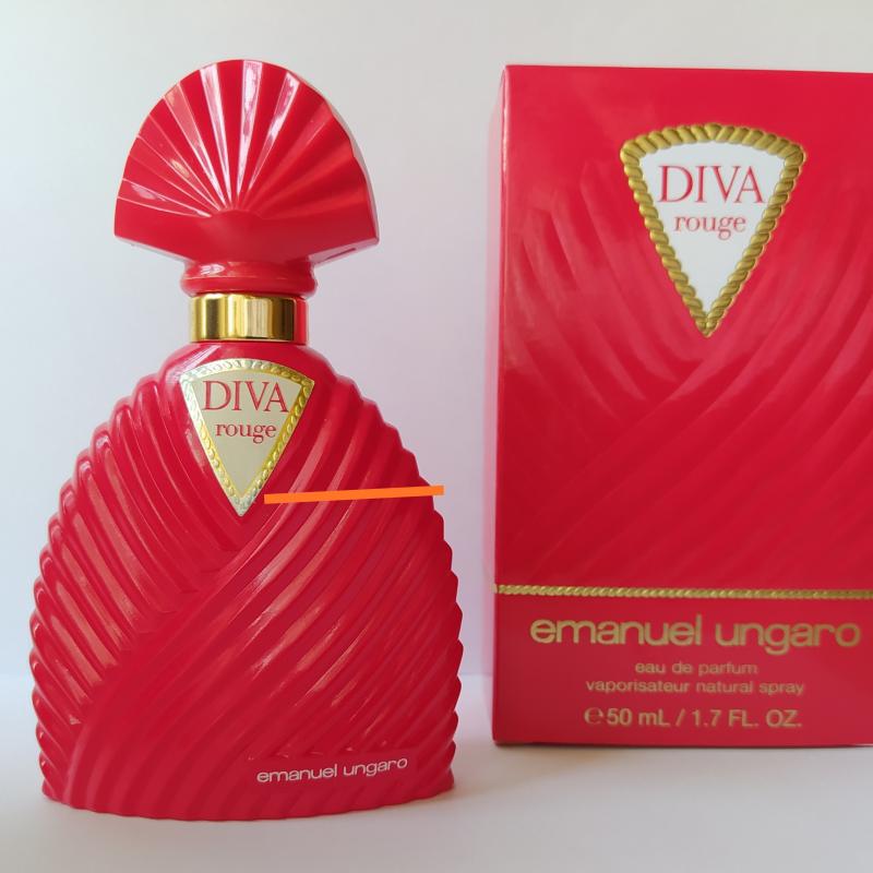 Ungaro diva rouge. Emanuel Ungaro Diva rouge. Духи Diva Rou.