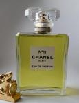 Chanel, No 19 Eau de Parfum