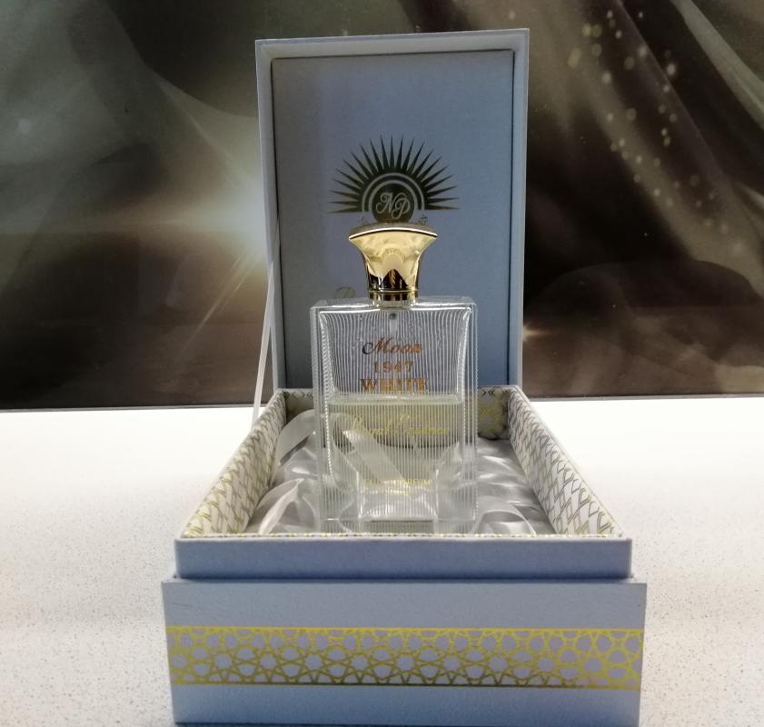 Мун уайт. Noran Perfumes Moon 1947 White. Noran Perfumes Moon White. Духи Мун 1947 Вайт. White Musk духи Arjan.