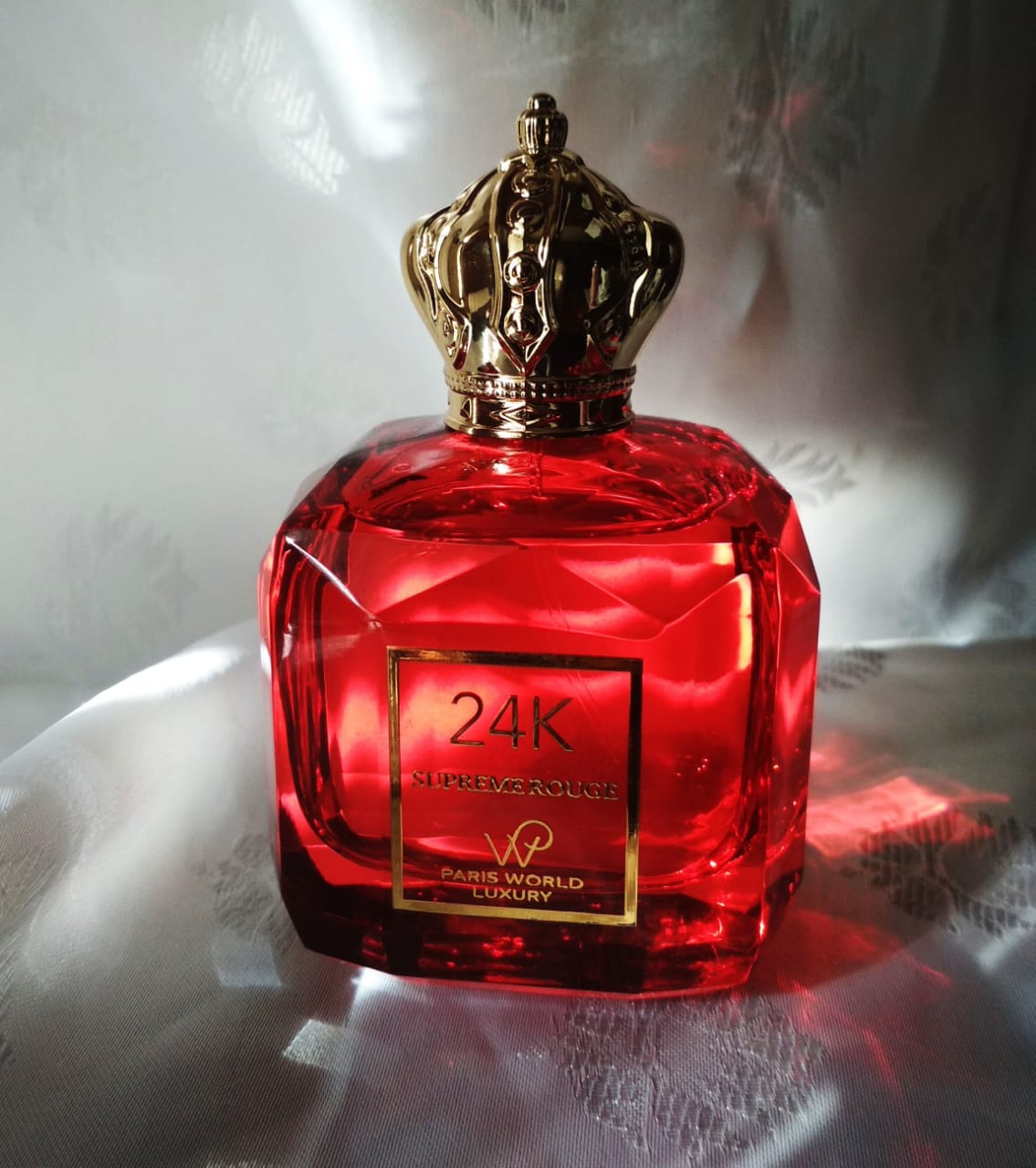 Paris world. Paris World Luxury 24k Supreme rouge. Духи Paris World Luxury 24k Supreme rouge мужские. Paris World Luxury 24k Supreme rouge 2ml EDP отливант. 24 Karat rouge Парфюм.