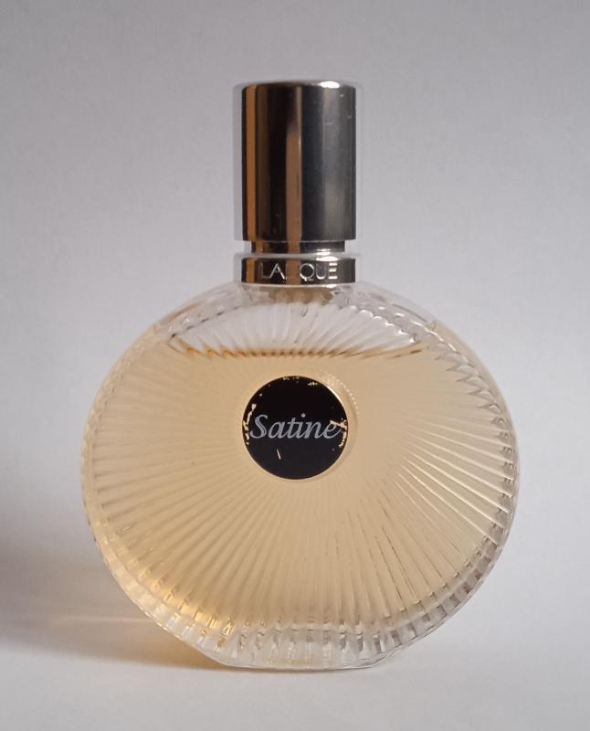 Lalique satine. Парфюмерная вода Lalique Satine. Bouge collection Парфюм. Lalique Satine купить. Lalique Satine 100мл купить.
