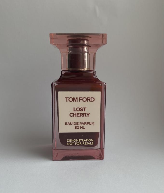 Том форд черри похожие. Tom Ford Cherry Smoke. Духи том Форд Cherry Smoke. Том Форд черри пробник. Cherry Smoke Tom f духи 10 мл.