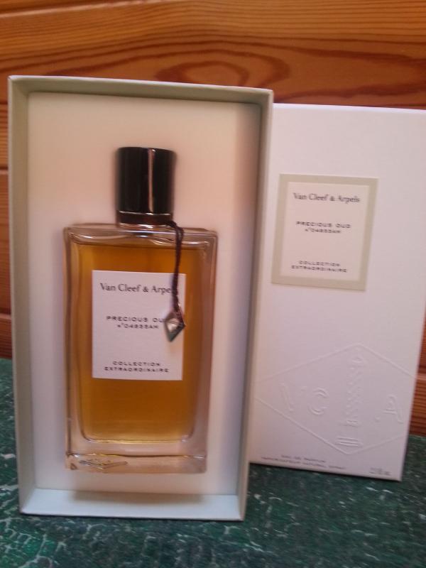 Van cleef gardenia petale