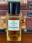 Chanel, No 5 Eau de Toilette