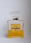 Chanel, No 19 Parfum