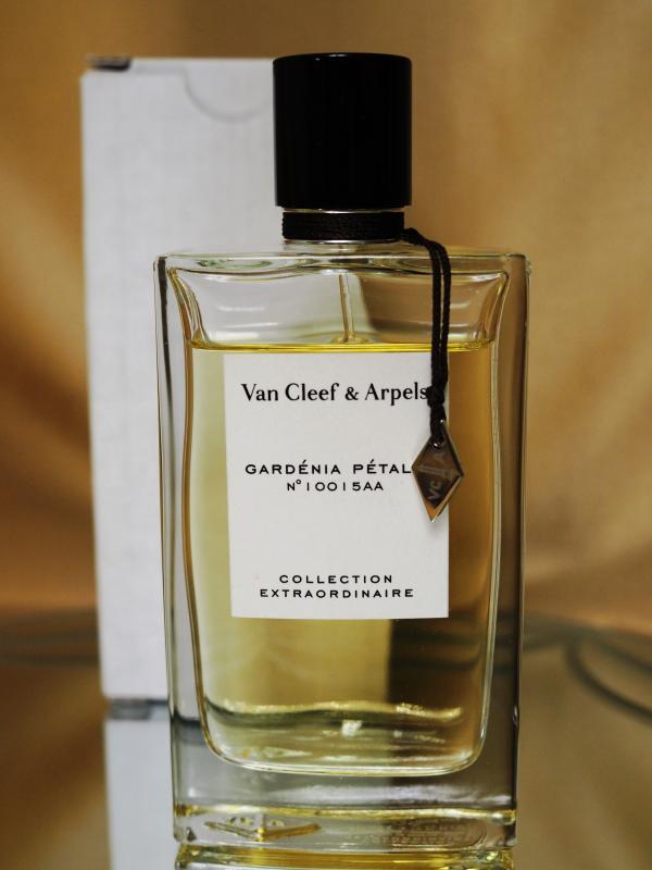 Van cleef gardenia petale. Van Cleef Arpels gardenia petale.