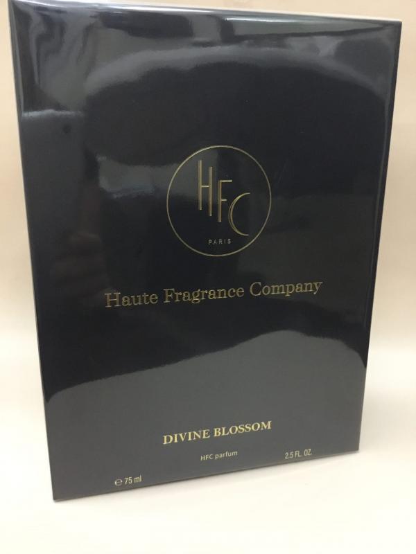 Divine blossom haute. Духи HFC Divine. Парфюм Divine Blossom. HFC Divine Blossom. Divine Blossom Haute Fragrance.