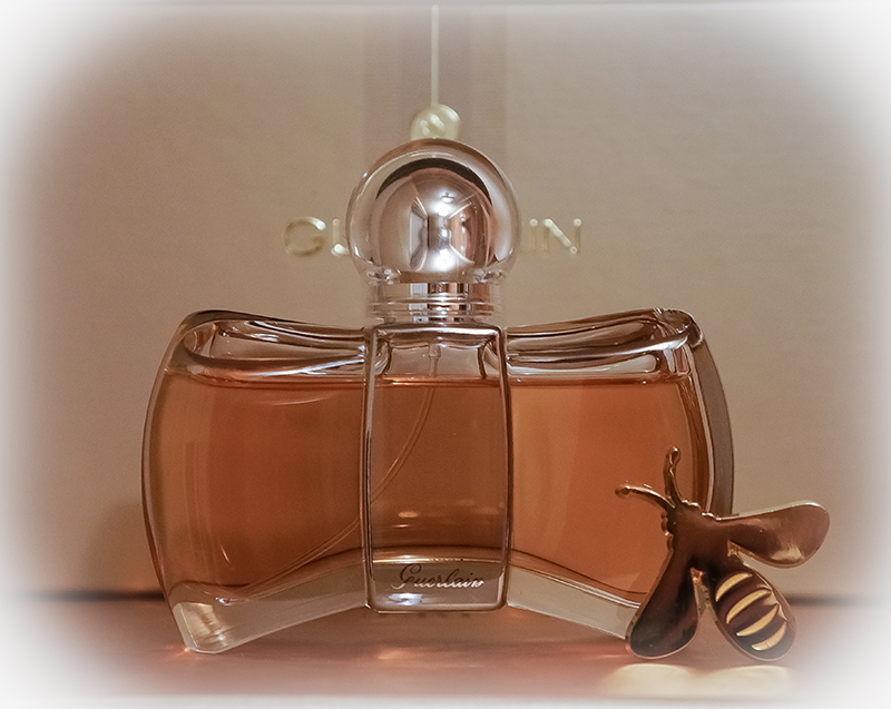 E de parfum. Mon Guerlain эксклюзив. Герлен Сандал духи. Серьги Guerlain. Guerlain 021 022.